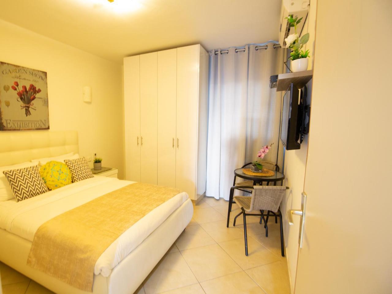 Aparthotel Dira Balev